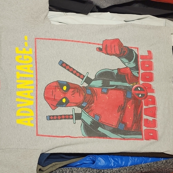 GREY DEADPOOL T-SHIRT - Picture 2 of 4